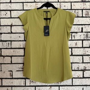 NWT Adrianna Papell Flutter Sleeve Blouse